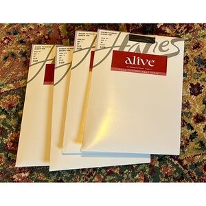 4 pairs of HANES Full Support Pantyhose - Black